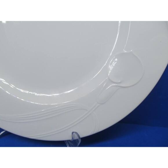 Mikasa Classic Flair 12" White Round Chop Plate Platter Helen Uglow - Picture 4 of 9